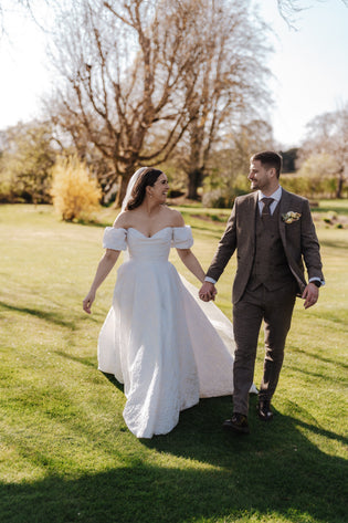  Getting ready with Holly + Matt in Hampshire, England