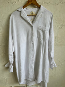  *SS* Ivy white shirt